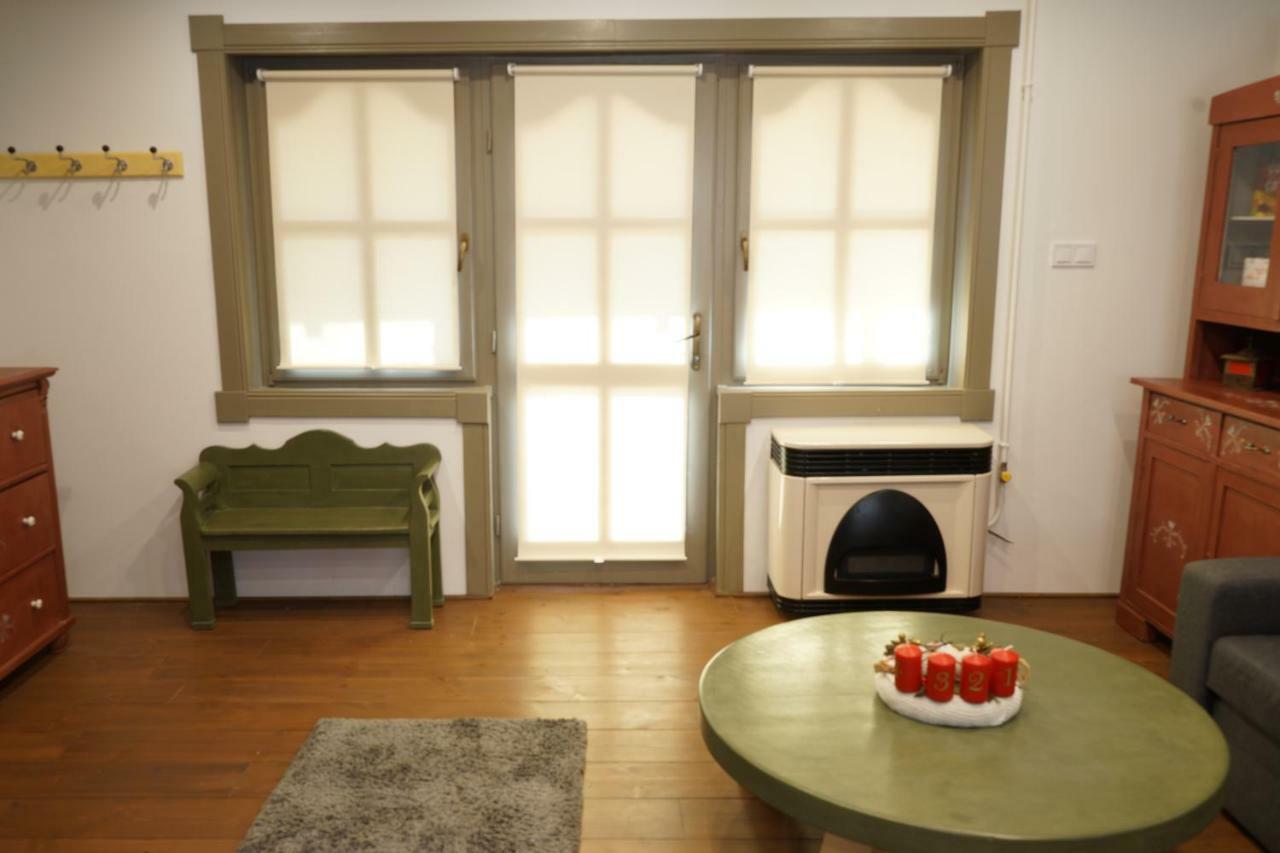 Negy Evszak Vendeghaz Apartment Noszvaj Bagian luar foto