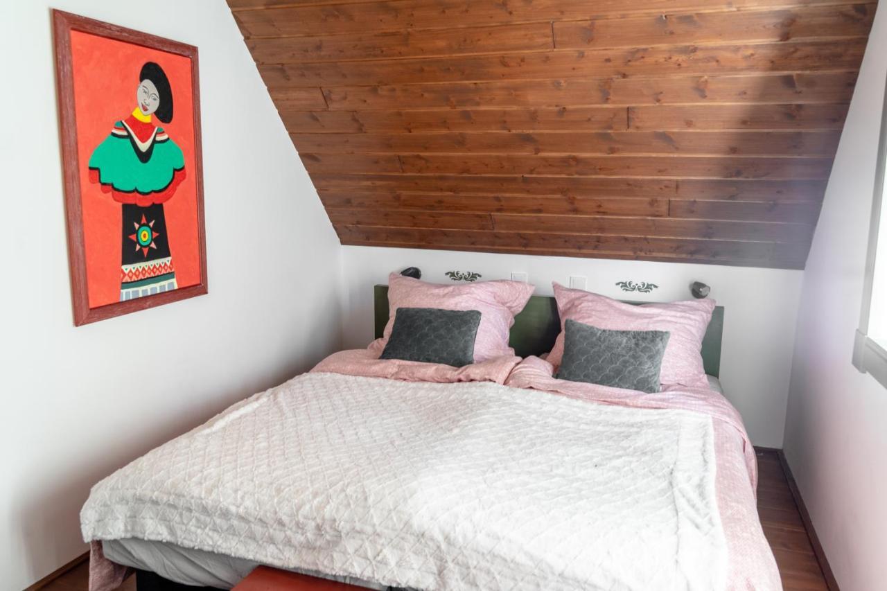 Negy Evszak Vendeghaz Apartment Noszvaj Bagian luar foto