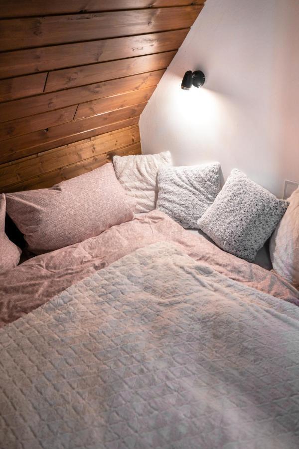 Negy Evszak Vendeghaz Apartment Noszvaj Bagian luar foto